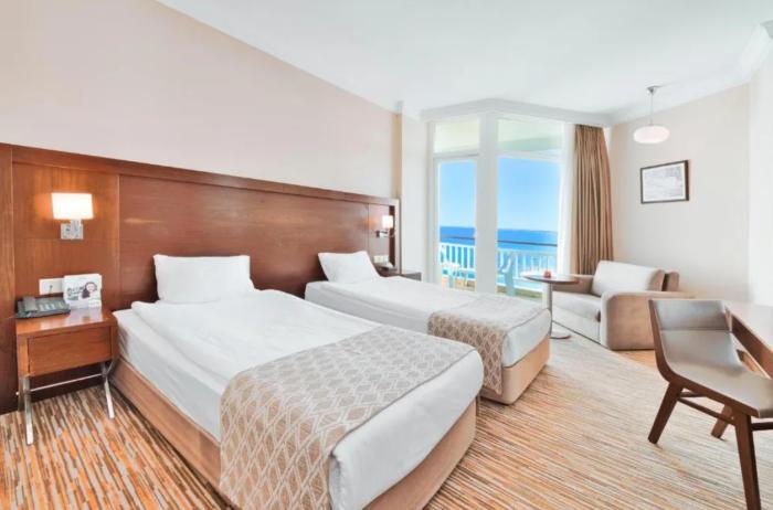 Salamis Bay Conti Resort Hotel & Casino Αμμόχωστος Δωμάτιο φωτογραφία A typical hotel room