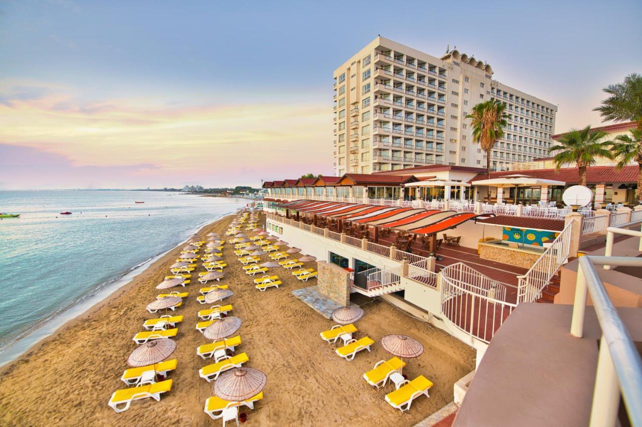 Salamis Bay Conti Resort Hotel & Casino Αμμόχωστος Εξωτερικό φωτογραφία The hotel's beach